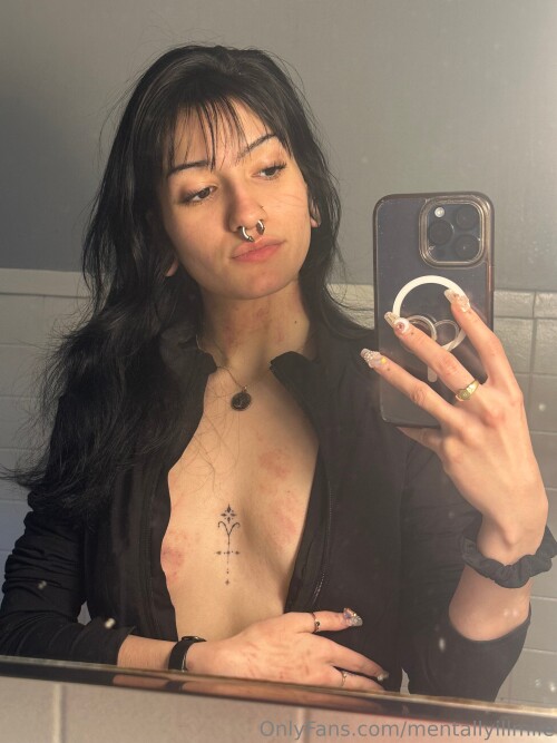 Mentallyillmile Nude Leaked Onlyfans Photo Mentallyillmile Nude Leaked Onlyfans Photo