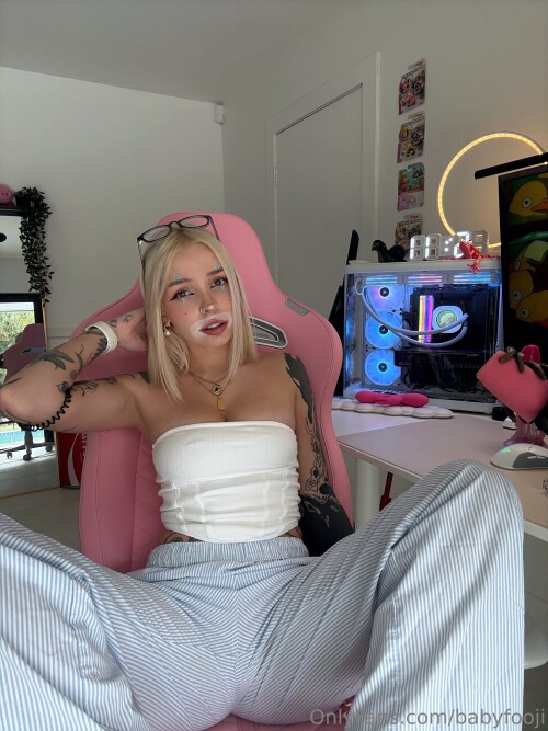 babyfooji / peachtot Nude Leaked Onlyfans Photo