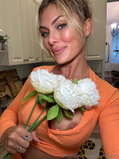 Fallonlovexo Nude Leaked Onlyfans Photo Fallonlovexo Nude Leaked Onlyfans Photo