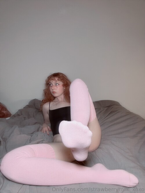 strawberrymilk_xoxo Nude Leaked Onlyfans Photo strawberrymilk_xoxo Nude Leaked Onlyfans Photo