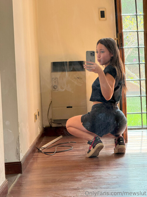 MewSlut Nude Leaked Onlyfans Photo
