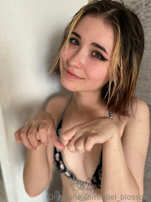 adel_blossom / blossom_vip / mia_muah Nude Leaked Onlyfans Photo