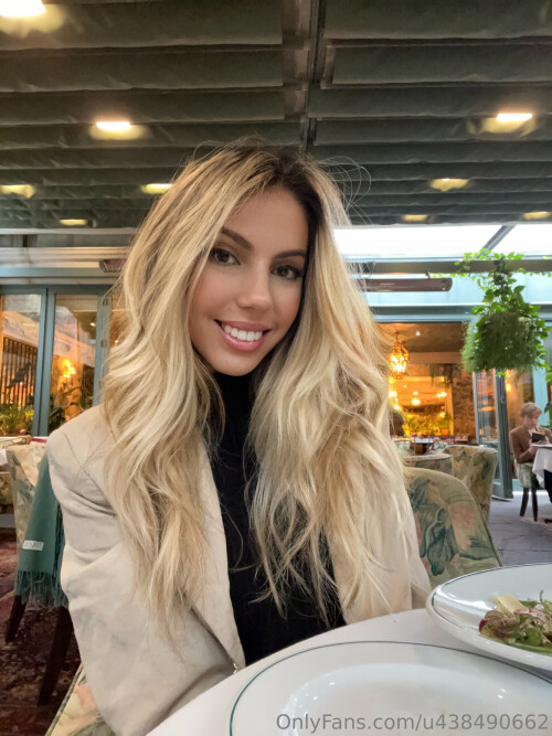 Jully Lov / Jullymilkies Nude Leaked Onlyfans Photo Jully Lov / Jullymilkies Nude Leaked Onlyfans Photo