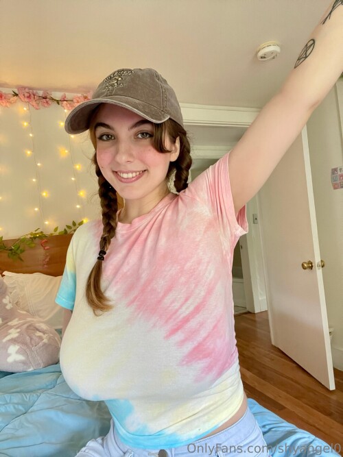 ShySlut0 (ShyAngel0) Nude Leaked Onlyfans Photo ShySlut0 (ShyAngel0) Nude Leaked Onlyfans Photo