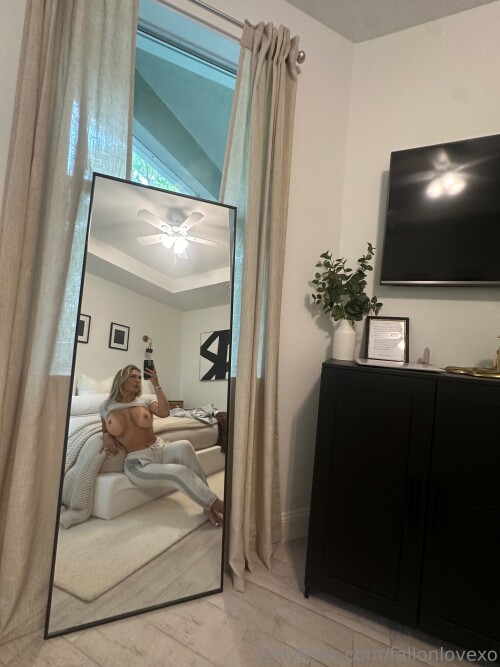 Fallonlovexo Nude Leaked Onlyfans Photo Fallonlovexo Nude Leaked Onlyfans Photo