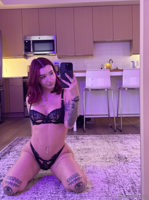 itsnatdog - mfbabyrain Nude Leaked Onlyfans Photo