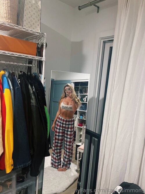 Kayla Simmons Nude Leaked Onlyfans Photo