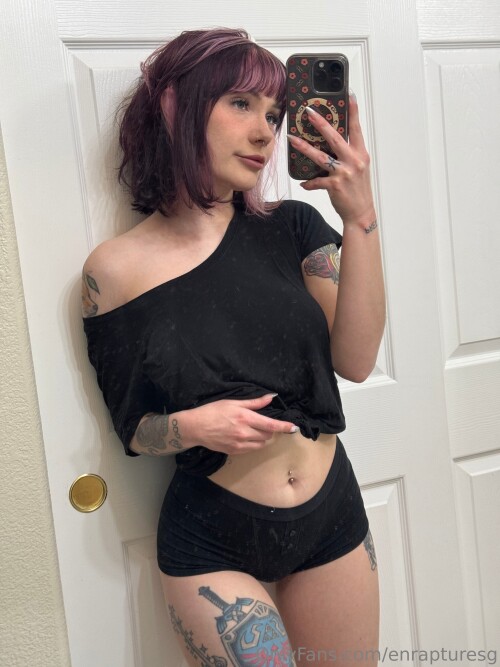 enrapturesg | enrapturex | elise tails Nude Leaked Onlyfans Photo