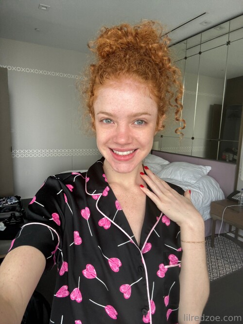 Zoe canbebought Nude Leaked Onlyfans Photo Zoe canbebought Nude Leaked Onlyfans Photo