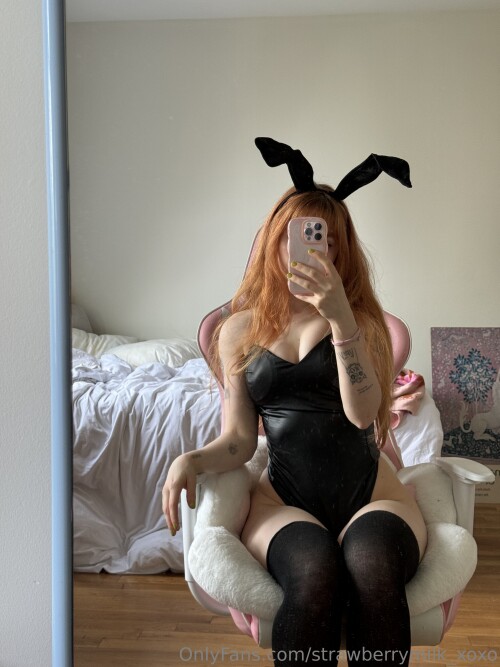 strawberrymilk_xoxo Nude Leaked Onlyfans Photo strawberrymilk_xoxo Nude Leaked Onlyfans Photo