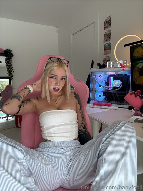 babyfooji / peachtot Nude Leaked Onlyfans Photo