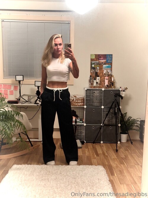 Sadie Gibbs Nude Leaked Onlyfans Photo Sadie Gibbs Nude Leaked Onlyfans Photo