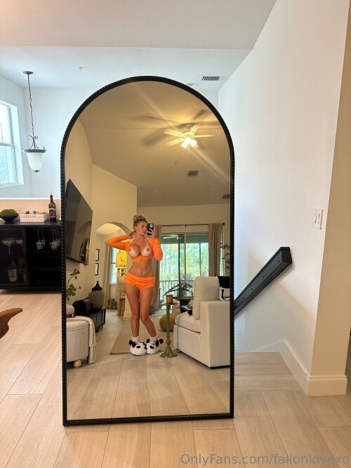 Fallonlovexo Nude Leaked Onlyfans Photo Fallonlovexo Nude Leaked Onlyfans Photo
