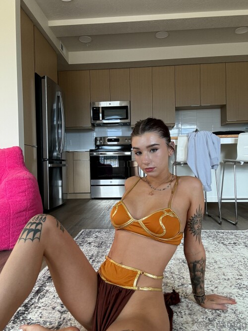 itsnatdog - mfbabyrain Nude Leaked Onlyfans Photo