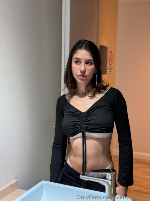 3024x4032_e19220b69ef9c61faef096f00ee20885866eefba2cbda084.jpg