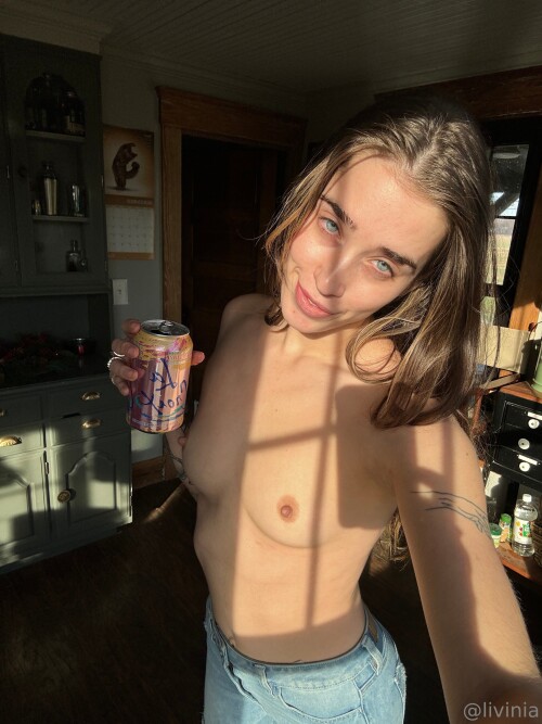 Livinia Roberts | urfavonlinesloot Nude Leaked Onlyfans Photo Livinia Roberts | urfavonlinesloot Nude Leaked Onlyfans Photo