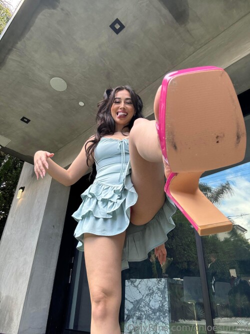 Chloe Surreal Nude Leaked Onlyfans Photo Chloe Surreal Nude Leaked Onlyfans Photo