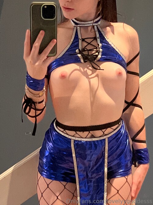 Chloebellexo/sthrnbellexo/lovelyygoddesss Nude Leaked Onlyfans Photo Chloebellexo/sthrnbellexo/lovelyygoddesss Nude Leaked Onlyfans Photo