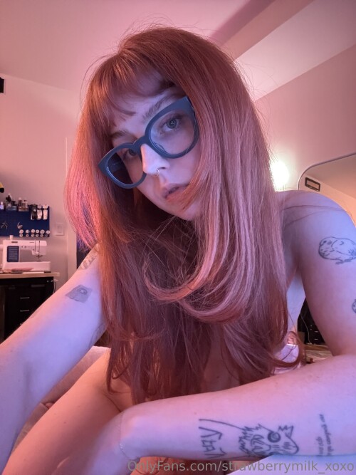 strawberrymilk_xoxo Nude Leaked Onlyfans Photo strawberrymilk_xoxo Nude Leaked Onlyfans Photo