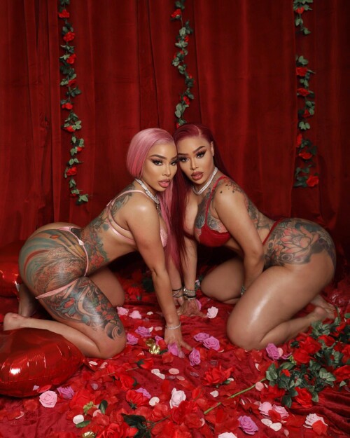 Double Dose Twins Nude Leaked Onlyfans Photo Double Dose Twins Nude Leaked Onlyfans Photo