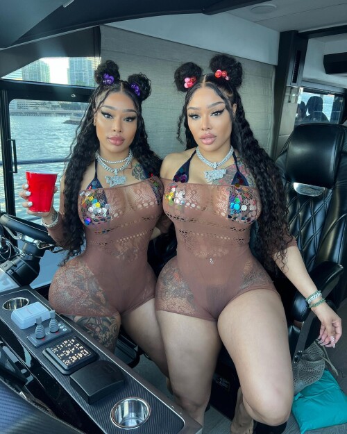 Double Dose Twins Nude Leaked Onlyfans Photo Double Dose Twins Nude Leaked Onlyfans Photo