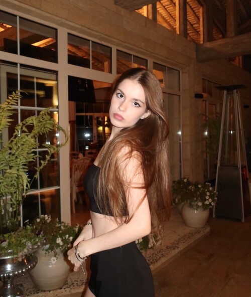 3437386511869481158_3437386505569536427a3cb7a2d81fb5f22.md.jpg