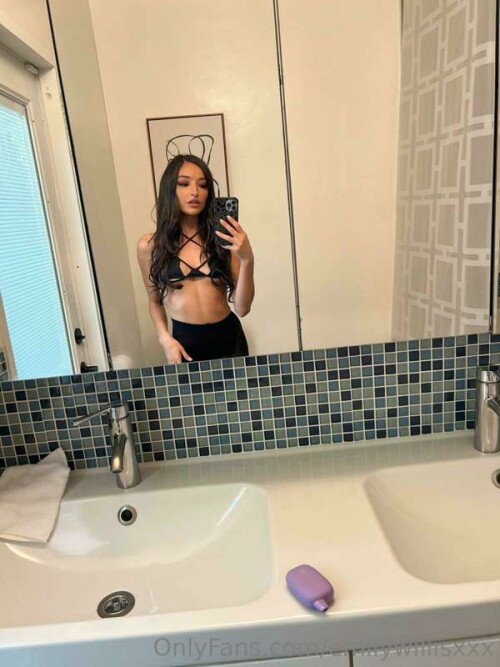 Emily Willis Nude Leaked Onlyfans Photo Emily Willis Nude Leaked Onlyfans Photo