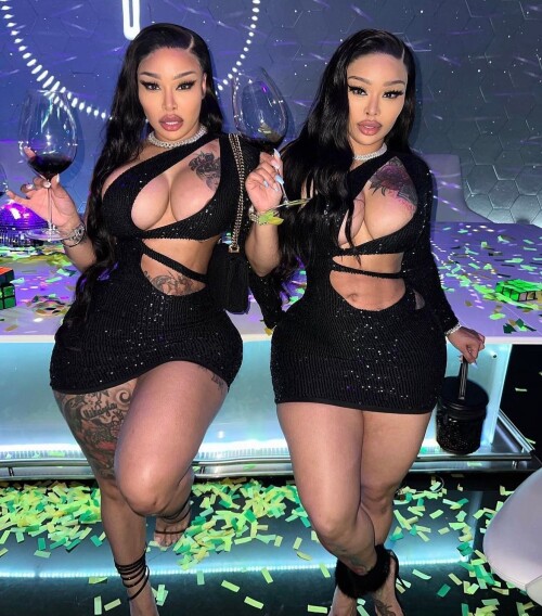 Double Dose Twins Nude Leaked Onlyfans Photo Double Dose Twins Nude Leaked Onlyfans Photo