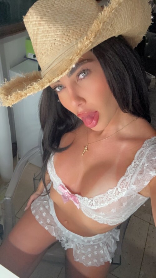 Gigi Papasavvas Nude Leaked Onlyfans Photo Gigi Papasavvas Nude Leaked Onlyfans Photo