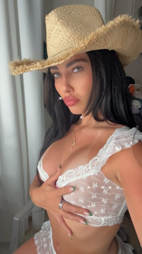 Gigi Papasavvas Nude Leaked Onlyfans Photo Gigi Papasavvas Nude Leaked Onlyfans Photo