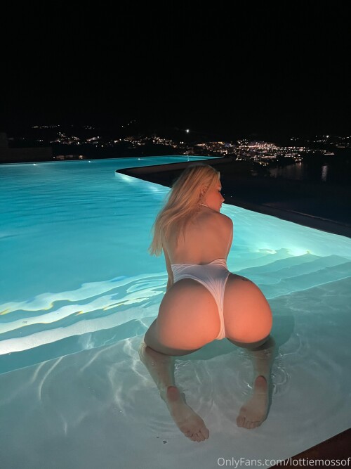 Lottie Moss Nude Leaked Onlyfans Photo Lottie Moss Nude Leaked Onlyfans Photo