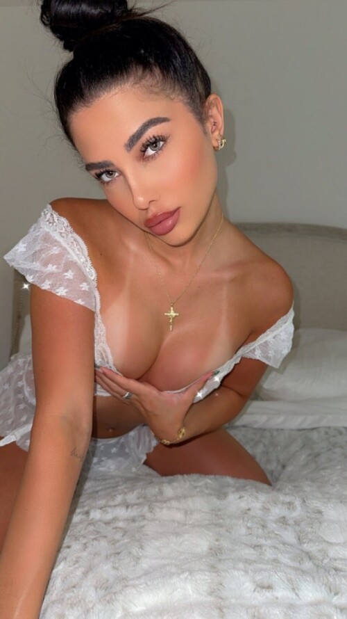 Gigi Papasavvas Nude Leaked Onlyfans Photo Gigi Papasavvas Nude Leaked Onlyfans Photo