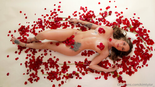 KimTylor Nude Leaked Onlyfans Photo