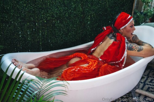 Danielle Colby Nude Leaked Onlyfans Photo Danielle Colby Nude Leaked Onlyfans Photo