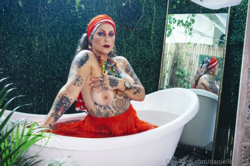 Danielle Colby Nude Leaked Onlyfans Photo Danielle Colby Nude Leaked Onlyfans Photo