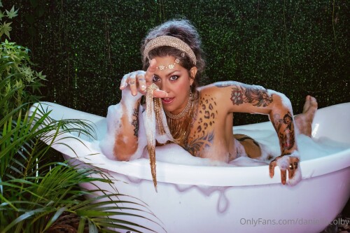Danielle Colby Nude Leaked Onlyfans Photo Danielle Colby Nude Leaked Onlyfans Photo