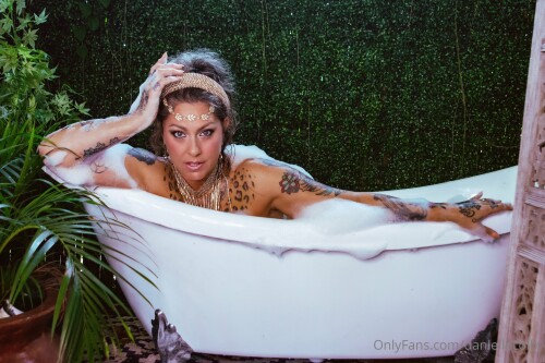 Danielle Colby Nude Leaked Onlyfans Photo Danielle Colby Nude Leaked Onlyfans Photo