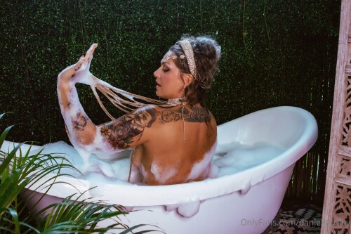 Danielle Colby Nude Leaked Onlyfans Photo Danielle Colby Nude Leaked Onlyfans Photo