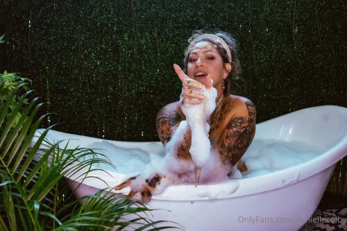 Danielle Colby Nude Leaked Onlyfans Photo Danielle Colby Nude Leaked Onlyfans Photo