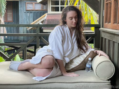 louisebordeaux / looloooficial /loolooxx Nude Leaked Onlyfans Photo