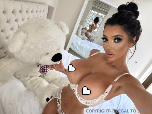 Chloe Khan Nude Leaked Onlyfans Photo