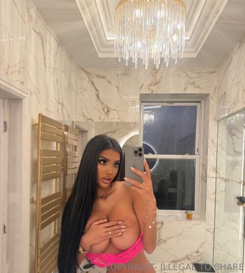 Chloe Khan Nude Leaked Onlyfans Photo