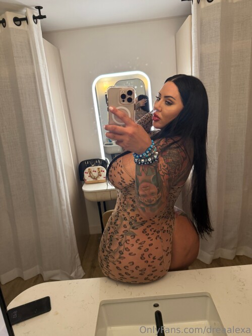 DICKtator aka dreaalexa Nude Leaked Onlyfans Photo DICKtator aka dreaalexa Nude Leaked Onlyfans Photo