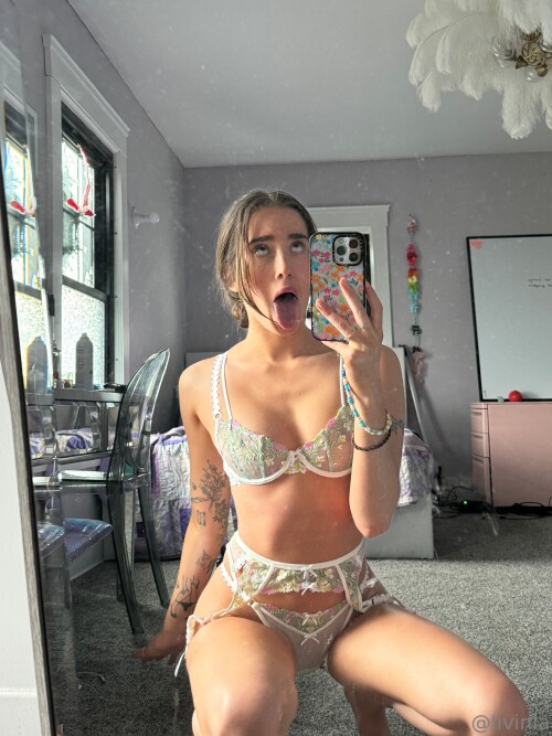 Livinia Roberts | urfavonlinesloot Nude Leaked Onlyfans Photo Livinia Roberts | urfavonlinesloot Nude Leaked Onlyfans Photo