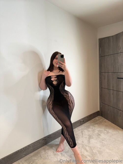 Elliesapplepie britishbaddie ellieapples Nude Leaked Onlyfans Photo Elliesapplepie britishbaddie ellieapples Nude Leaked Onlyfans Photo