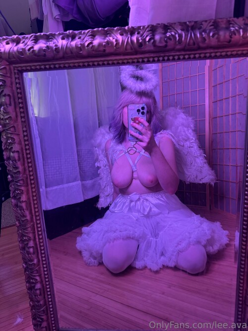 Holly Ava / Lee.ava / Grandmas.butt / hiya / LeeAva / hollyava / Lee Nude Leaked Onlyfans Photo Holly Ava / Lee.ava / Grandmas.butt / hiya / LeeAva / hollyava / Lee Nude Leaked Onlyfans Photo