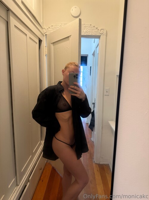 Monica Corgan Nude Leaked Onlyfans Photo Monica Corgan Nude Leaked Onlyfans Photo