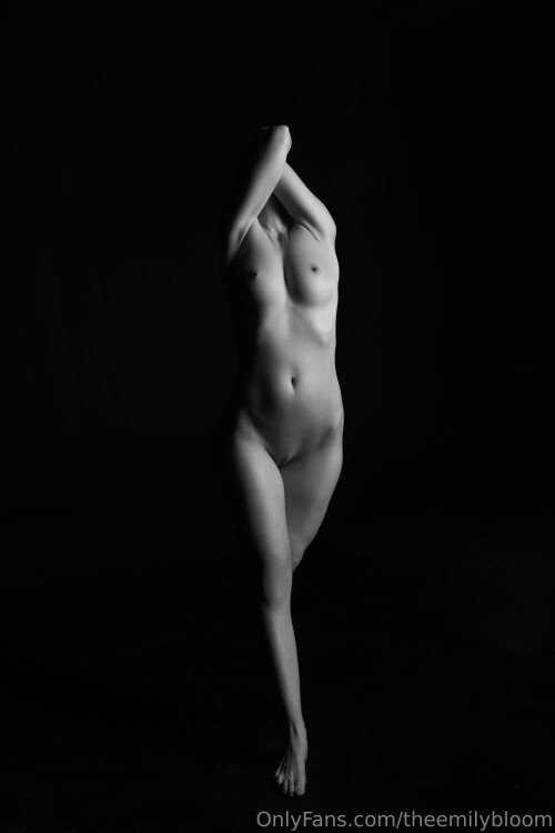 Emily Bloom Nude Leaked Onlyfans Photo Emily Bloom Nude Leaked Onlyfans Photo