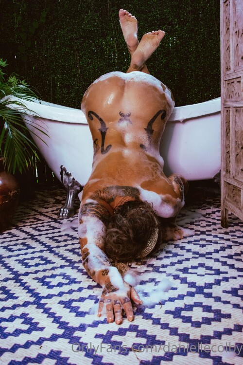 Danielle Colby Nude Leaked Onlyfans Photo Danielle Colby Nude Leaked Onlyfans Photo