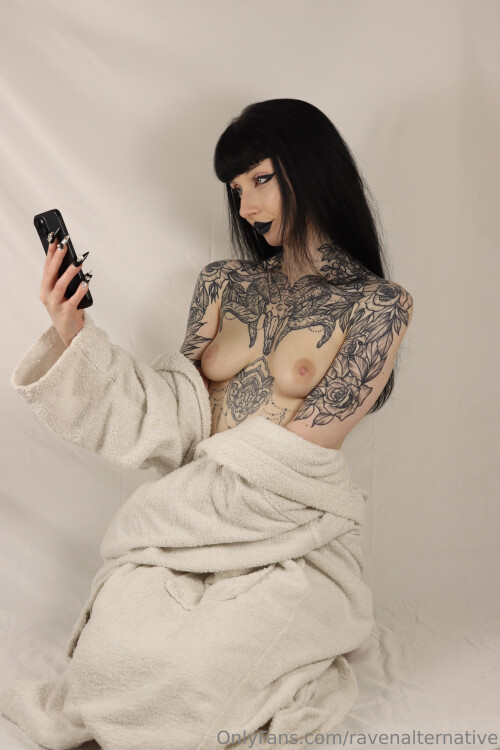 ravenalternative Nude Leaked Onlyfans Photo ravenalternative Nude Leaked Onlyfans Photo